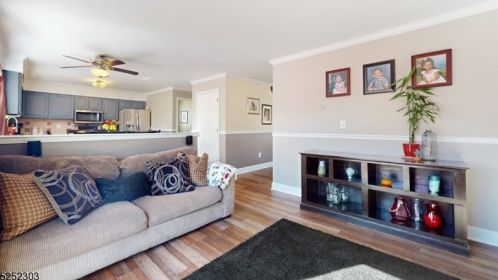 326 Angle Ave, Manville NJ  08835-2318 exterior