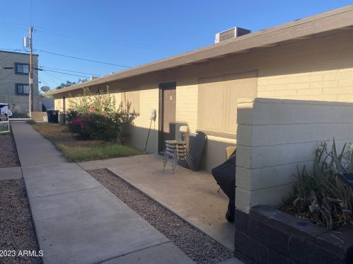 543 9th Pl, Mesa, AZ 85201-4001