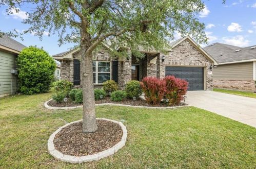 12217 Hunters Crossing Ln, Burleson, TX 76028-0225