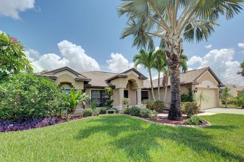 272 Long Meadow Ln, Placida FL  33947-1810 exterior