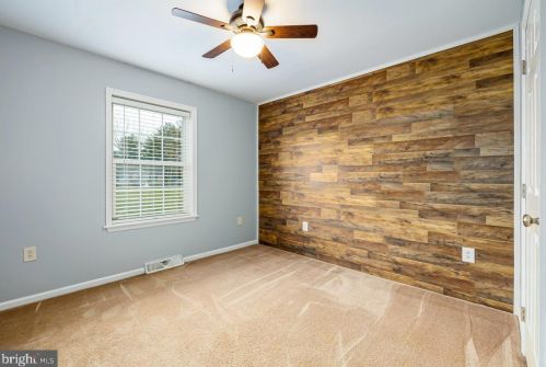 280 Massanutten Dr, Edinburg VA  22824-3022 exterior