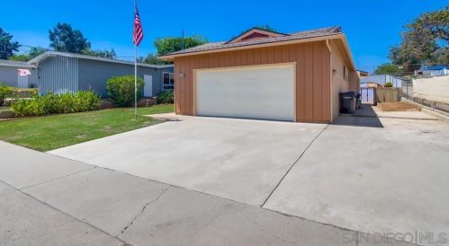 6100 Henderson Dr, La Mesa CA  91942-4016 exterior