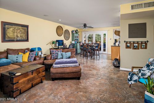 8438 Bonnie Rose Ave, Scottsdale, AZ 85250-6716