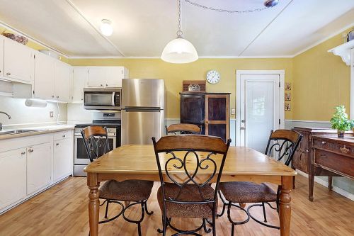 1201 Shadow Dr, Mount Pleasant SC  29464-3700 exterior