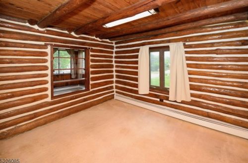 74 Pinecliff Lake Dr, West Milford Lakes NJ  07480-1381 exterior