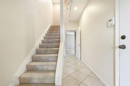 14 Hemingway St, Pittsburgh, PA 15213-1144