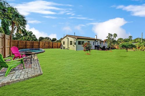 207 Seacrest Ln, Delray Beach, FL 33444-4311