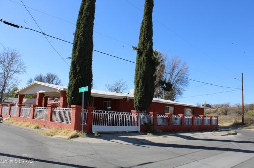 190 Edward St, Nogales, AZ 85621-1910