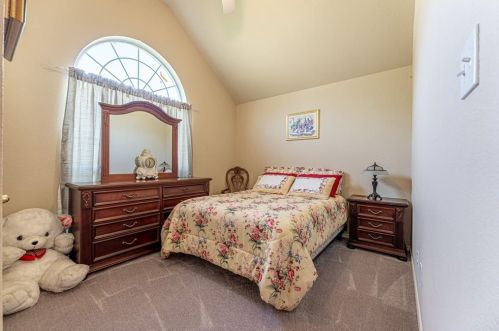 301 Willow Rd, Aubrey TX  76227-9404 exterior
