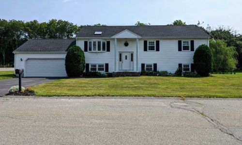 10 Timber Ln, Taunton, MA 02780-3649