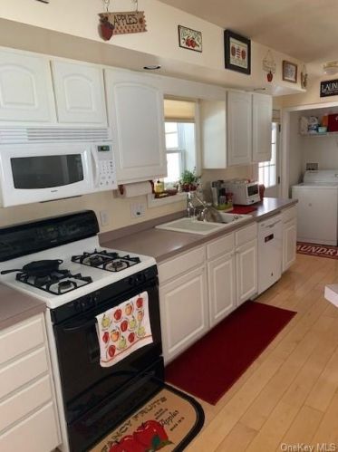 52 Turkey Hollow Ln, Lew Beach, NY 12758-5672