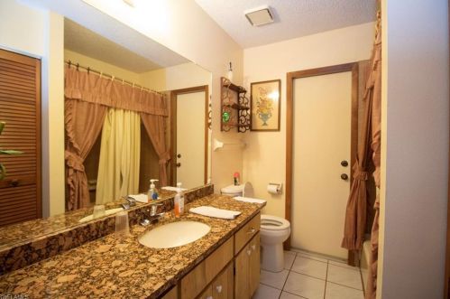 2225 2nd St, Cape Coral FL  33909-2876 exterior