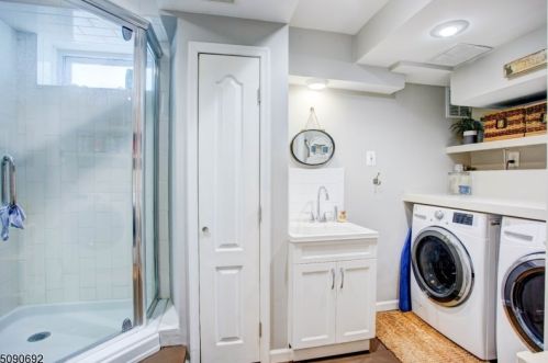 426 Buckhorn Dr, Belvidere NJ  07823-2707 exterior