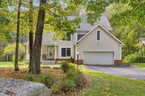 132 Edstrom Rd, East Hampton, CT 06447-1339
