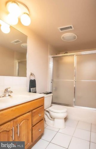 132 Ardwick Ter, Lansdale PA 19446-4925 exterior