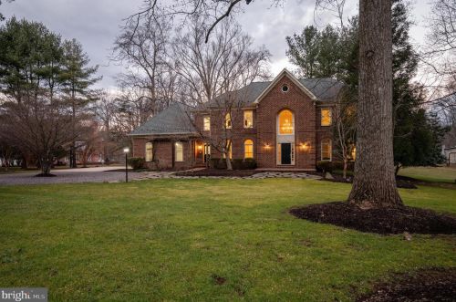 281 Golden Woods Ct, Great Falls VA  22066-4152 exterior