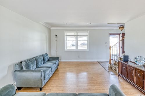 22 Rockaway Trl, Panamoka NY  11961-2262 exterior