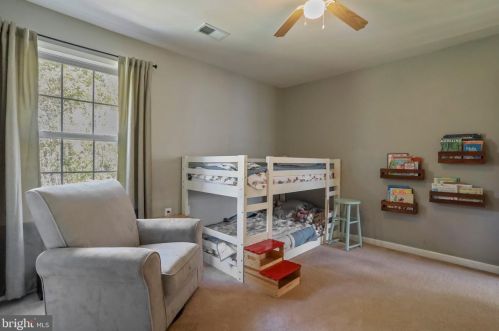 436 Spyglass Hill Dr, Charles Town WV  25414-4053 exterior