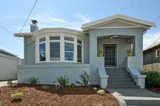 615 62nd St, Oakland CA  94609-1211 exterior