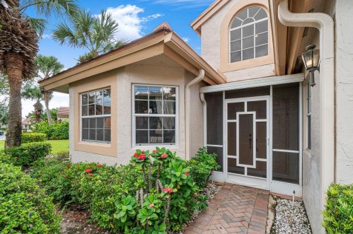 7922 Sandy Pointe Dr, Delray Beach FL  33446-3371 exterior