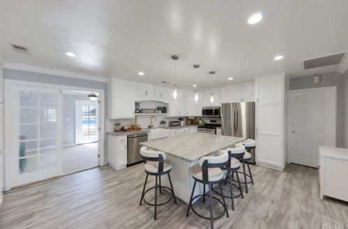 611 North Pl, Redlands CA  92373-5807 exterior