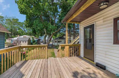 313 59 Ave, Duluth MN 55804-2559 exterior