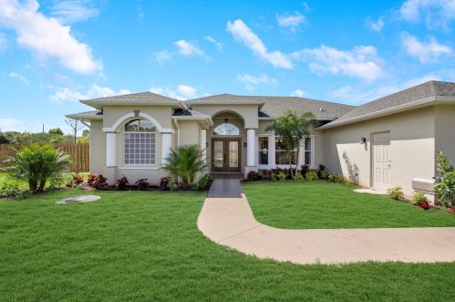 2598 Aberdeen St, Fort Pierce, FL 34953-2500