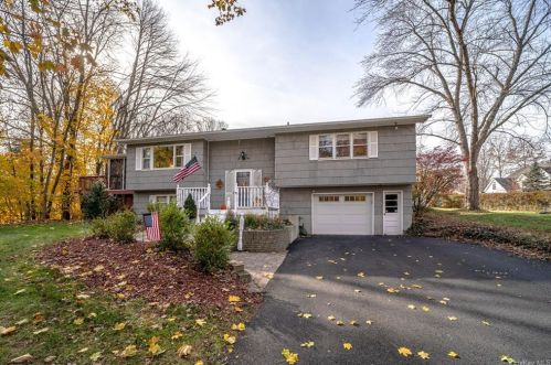 69 River St, Montgomery, NY 12549-1305