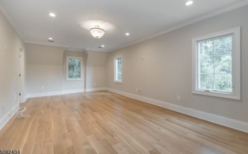 71 Llewellyn Rd, Montclair NJ  07042-2030 exterior