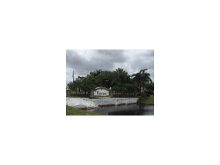 12717 50th St, Hollywood, FL 33027-5810