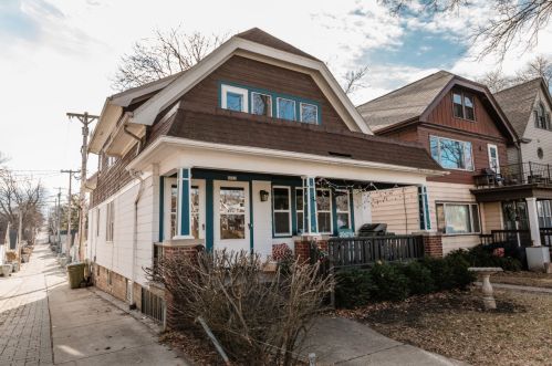 2713 Oklahoma Ave, Milwaukee, WI 53207-3045