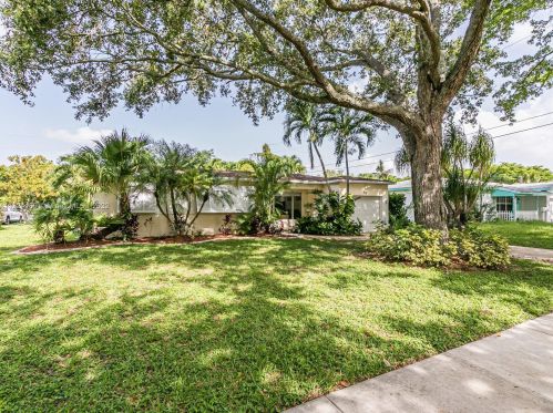 518 58th Ct, Hollywood FL  33023-1437 exterior