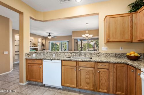 15250 Kidneywood Ln, Sun City AZ  85374-4618 exterior