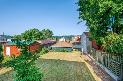 1513 Lenz Ave, Ambridge PA  15003-1937 exterior