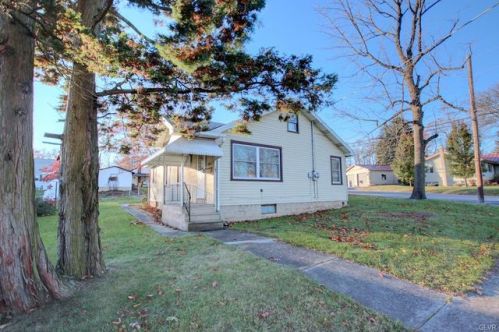 531 Center St, Slatington PA  18080-1013 exterior
