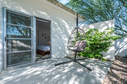 3551 Avenida Fey Norte, Palm Springs CA  92262-5409 exterior