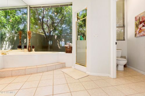 16446 Emerald Dr, Scottsdale AZ 85268-5411 exterior