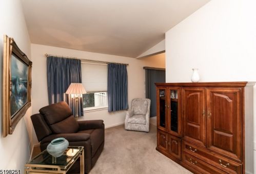 92 Canada Goose Dr, Hackettstown NJ  07840-3135 exterior