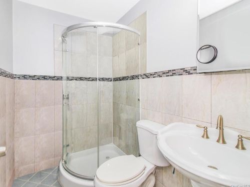 548 Pugsley Ave, Bronx NY  10473-1835 exterior