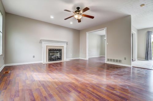 122 Wyckshire Dr, Pataskala OH  43062-7345 exterior