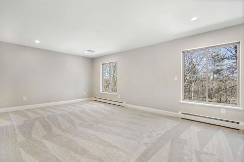 30 Caleb Dr, Danville NH  03819-3016 exterior