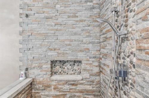 2487 Thistle Rd, Macungie PA  18062-8488 exterior