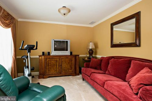 7 Mckinley Ave, Blenheim NJ  08012-5355 exterior