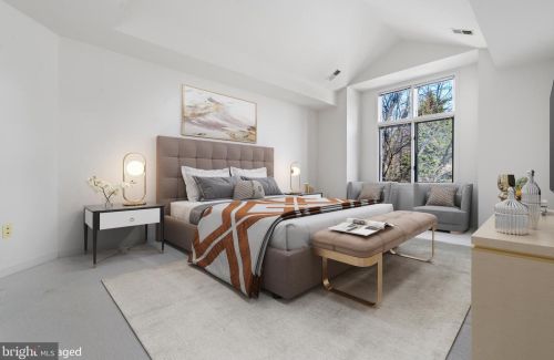 12015 Walnut Branch Rd, Herndon VA  20194-5616 exterior