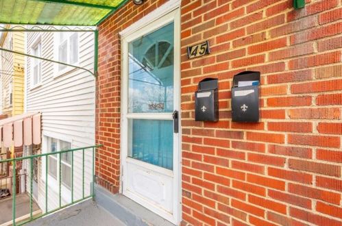 45 Lawn St, Pittsburgh, PA 15213-4228