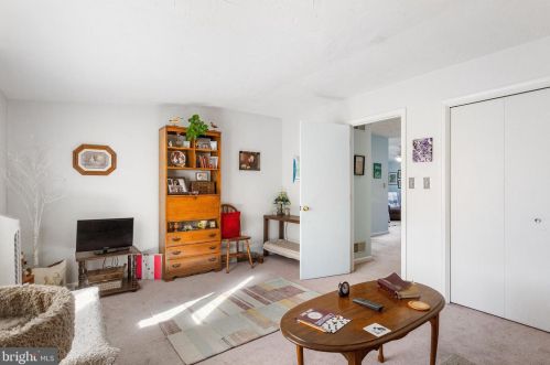 434 Deerfield Dr, Hanover PA  17331-5203 exterior