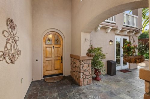 6468 Paseo Cerro, Carlsbad CA  92009-1904 exterior