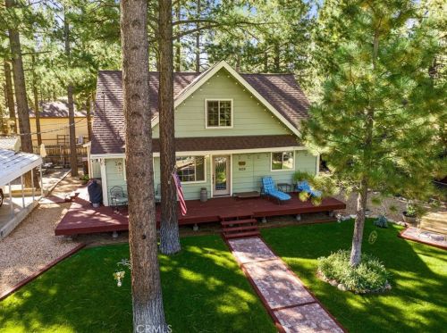 929 F Ln, Big Bear City, CA 92314-9685