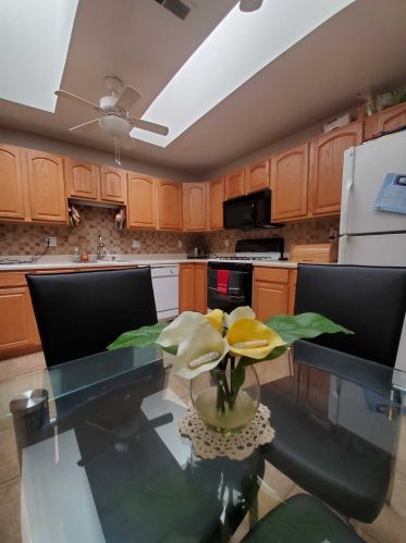 137 Swan Ct, Poughkeepsie NY  12603-6971 exterior