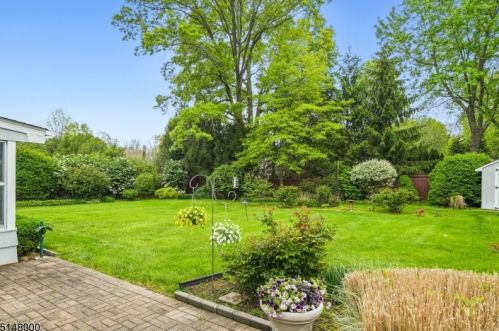 139 Troy Meadow Rd, Parsippany, NJ 07054-4119
